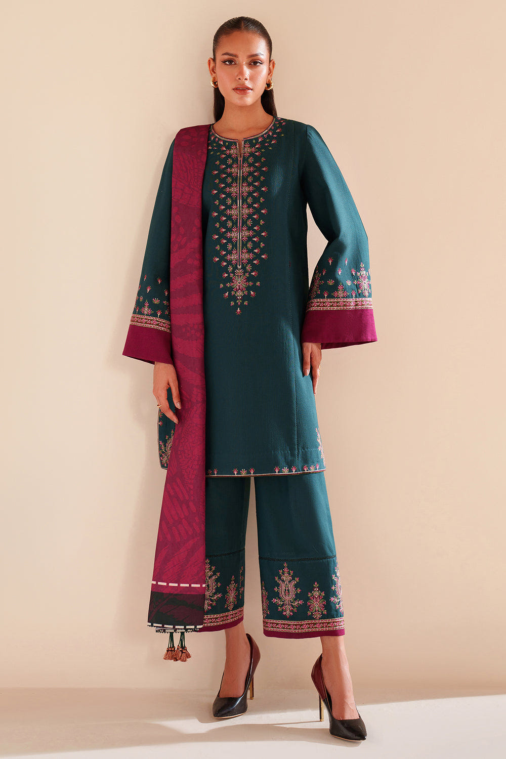 Jazmin | Winter 25 | UW-0190