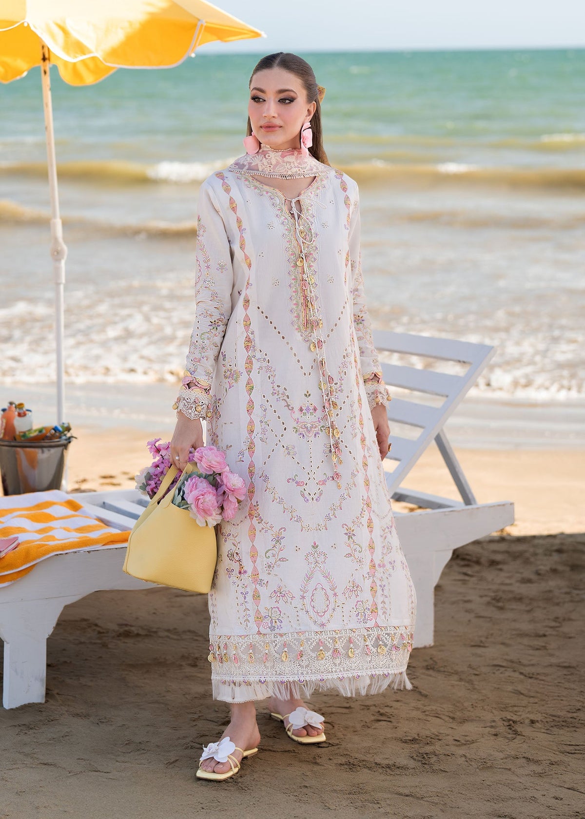 Kanwal Malik | Mira Summer Lawn 26 | Luna
