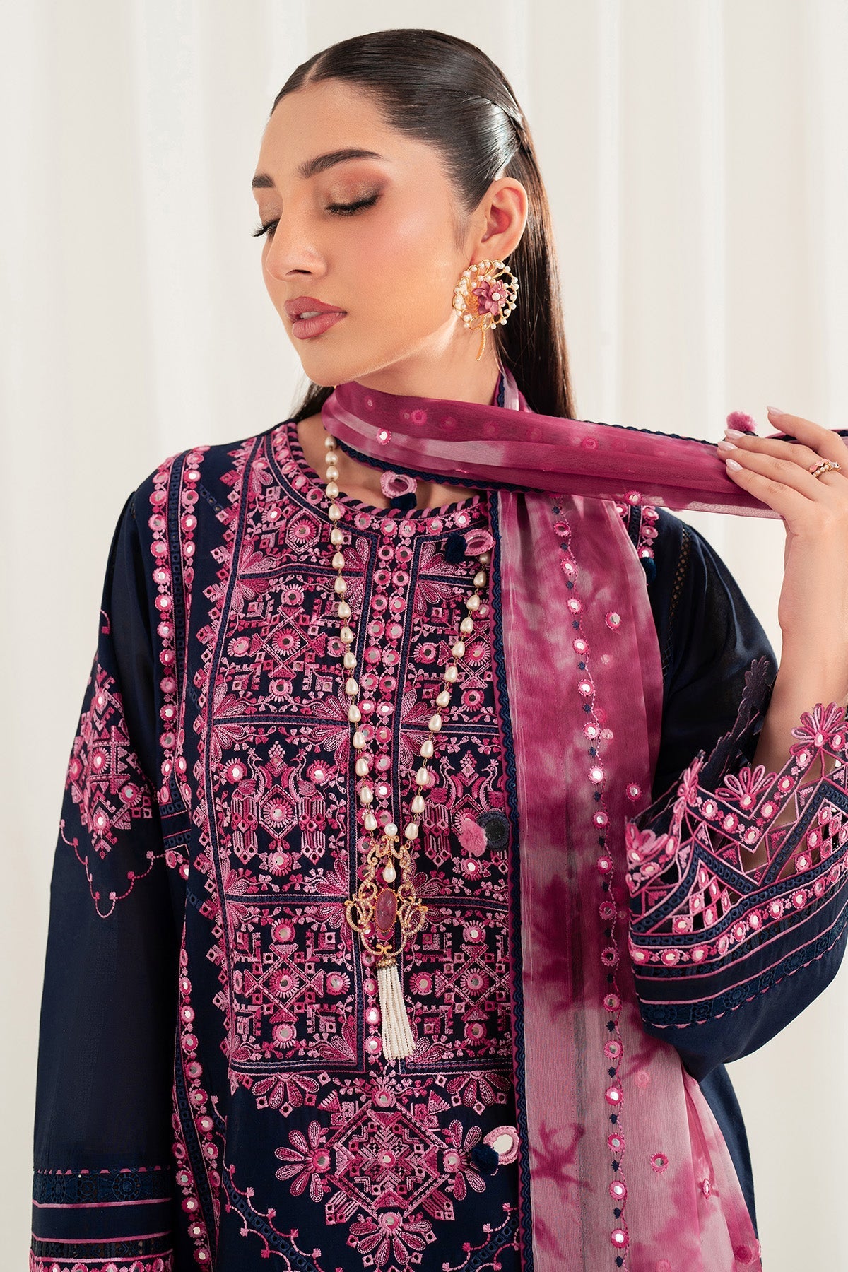 Jazmin | Iris Luxury Lawn 25 | IL'25-D01 -  Jazmin Ladies Clothes - Original Designer Dress - House of Maryam