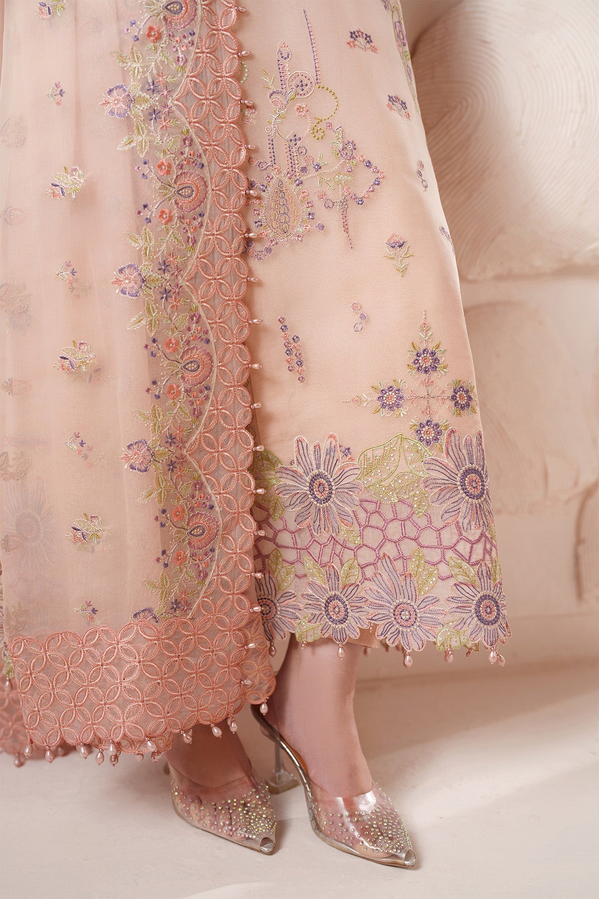 Alizeh | Threads Eid Festive Edit 26 | AF-BDHG-5043-Diana-7