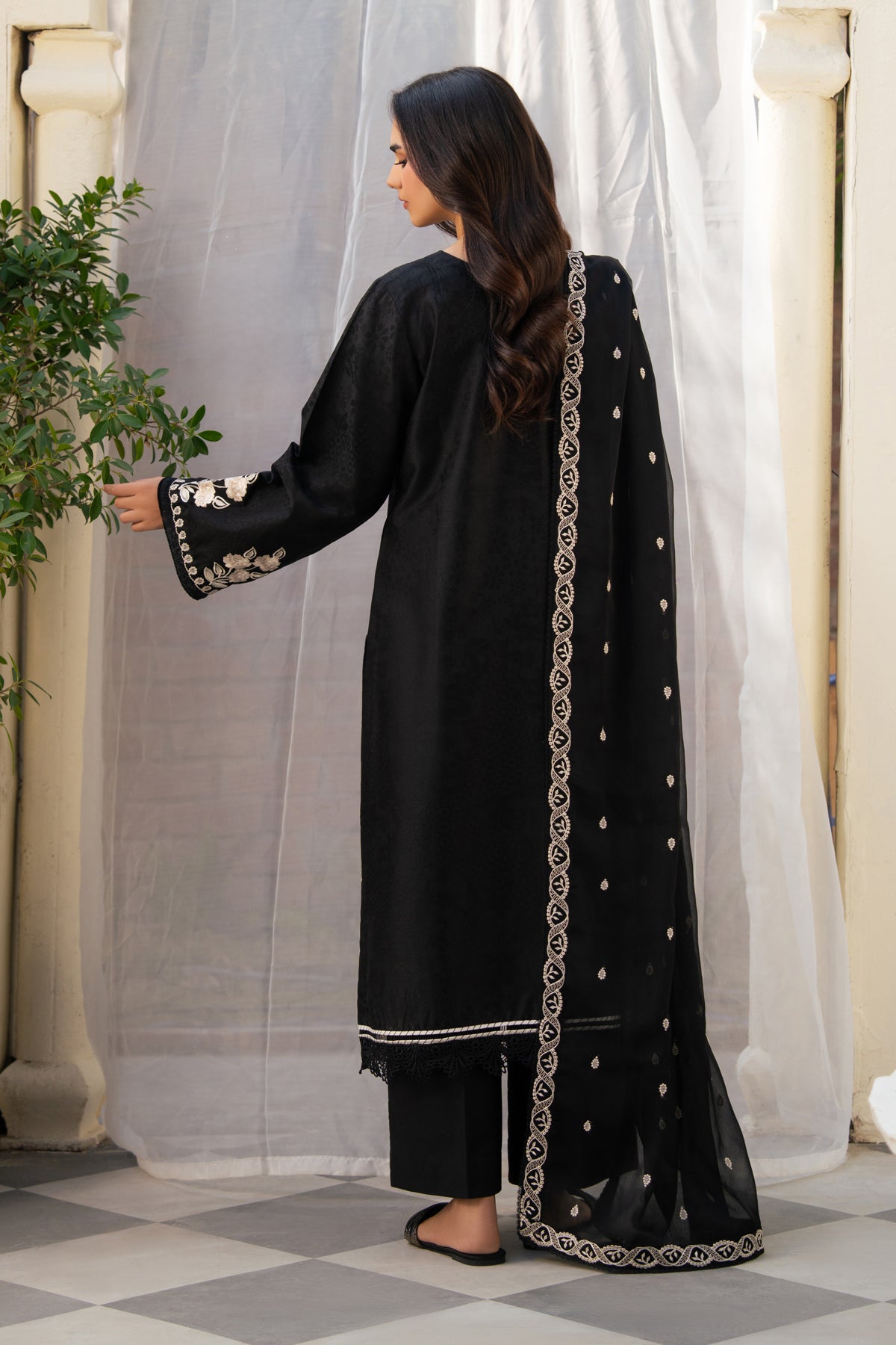 Xenia Formals | The Eid Edit | AMARIS-2