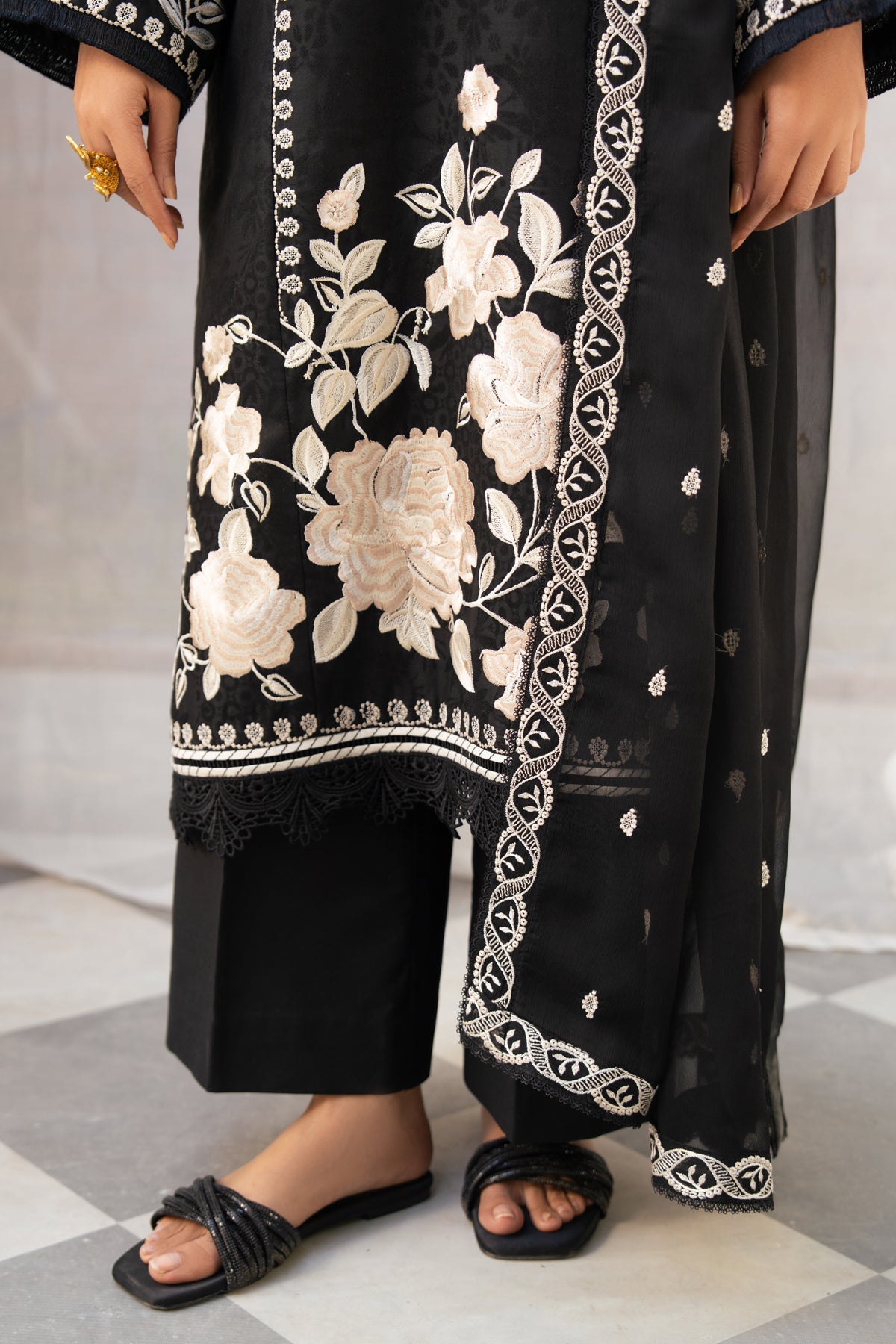 Xenia Formals | The Eid Edit | AMARIS, image 8