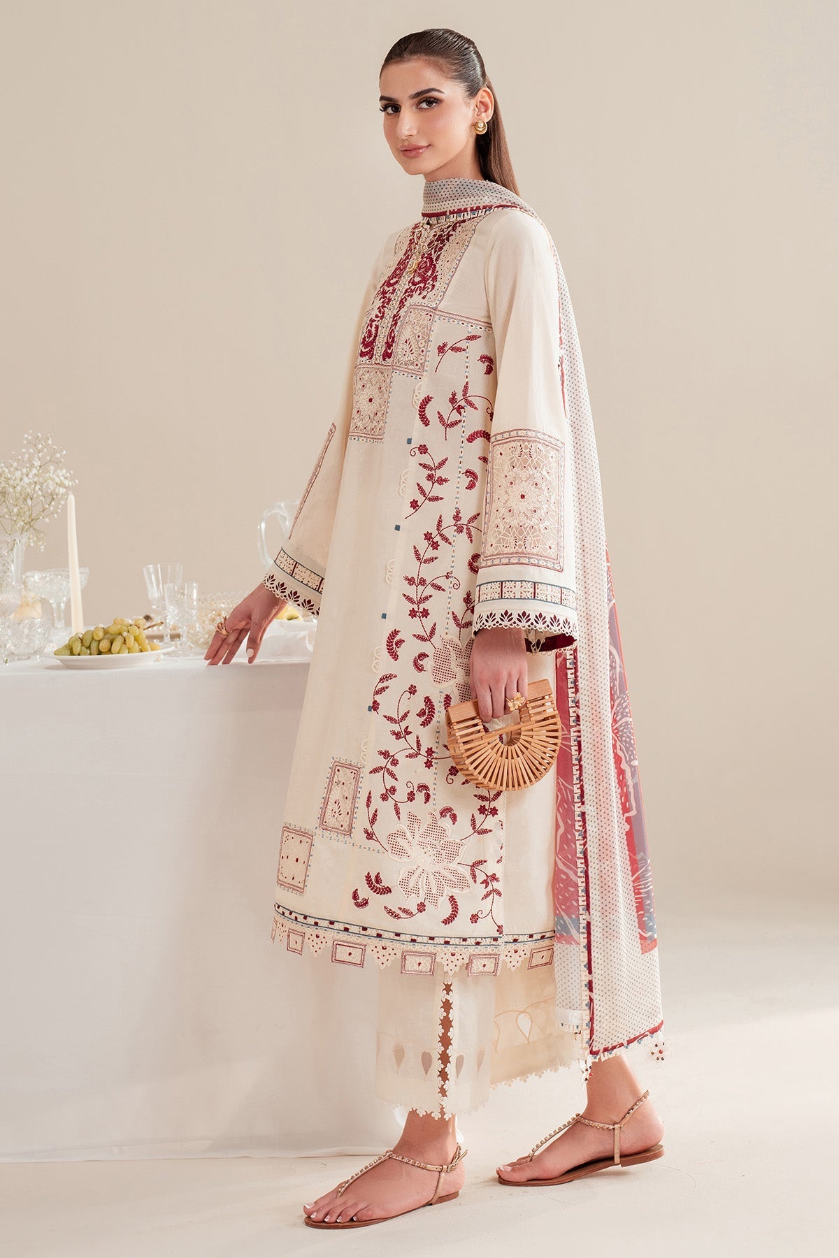 Jazmin | Iris Luxury Lawn 25 | IL'25-D02 -  Jazmin Ladies Clothes - Original Designer Dress - House of Maryam