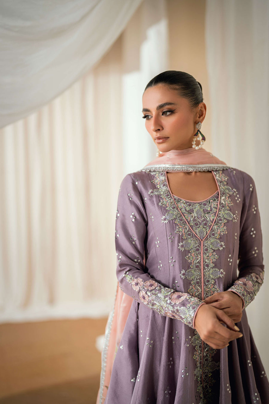Sana Abbas | Zeya Formals | HANA, image 3