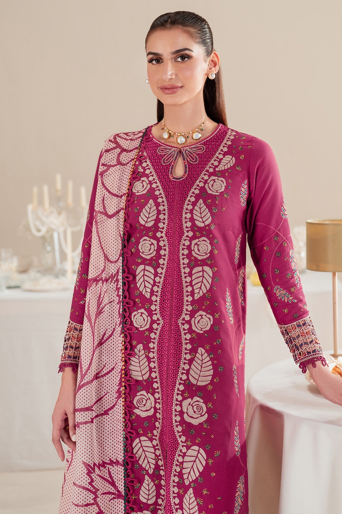 Jazmin | Iris Luxury Lawn 25 | IL'25-D05 -  Jazmin Ladies Clothes - Original Designer Dress - House of Maryam