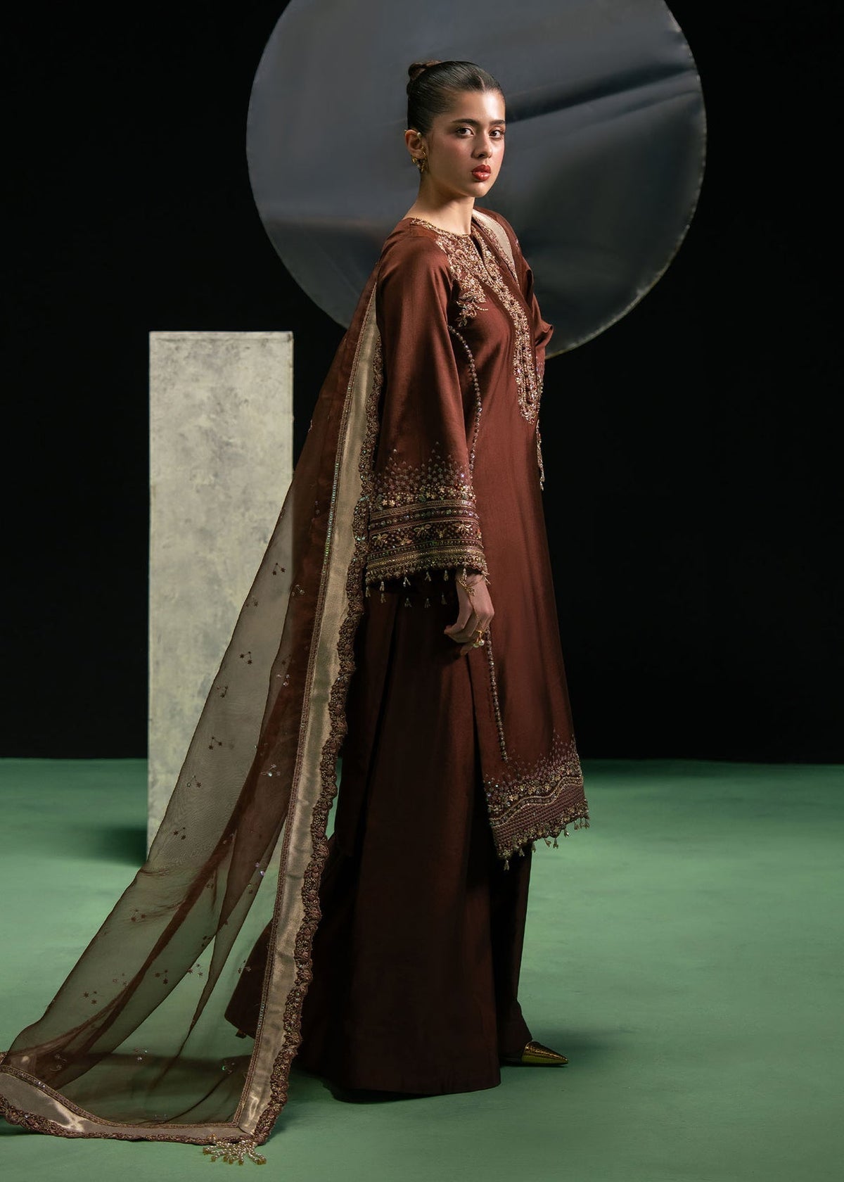 Dastoor | Leia Luxury Pret 26 | David off, image 4