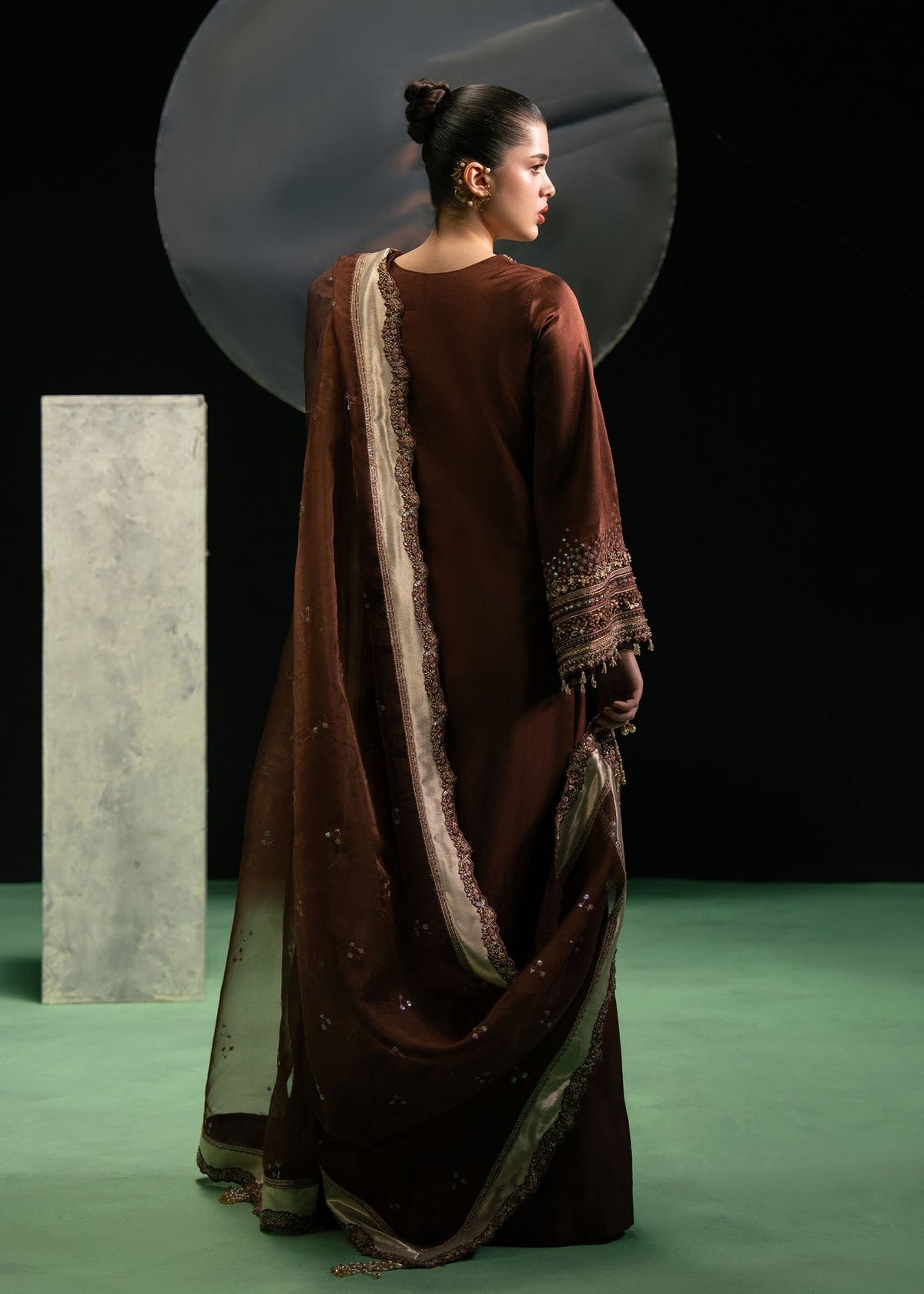 Dastoor | Leia Luxury Pret 26 | David off, image 2