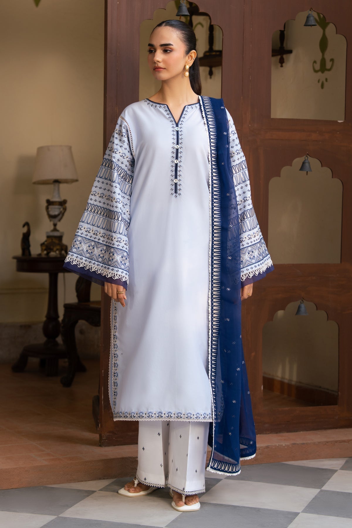 Xenia Formals | The Eid Edit | ANIKA-5