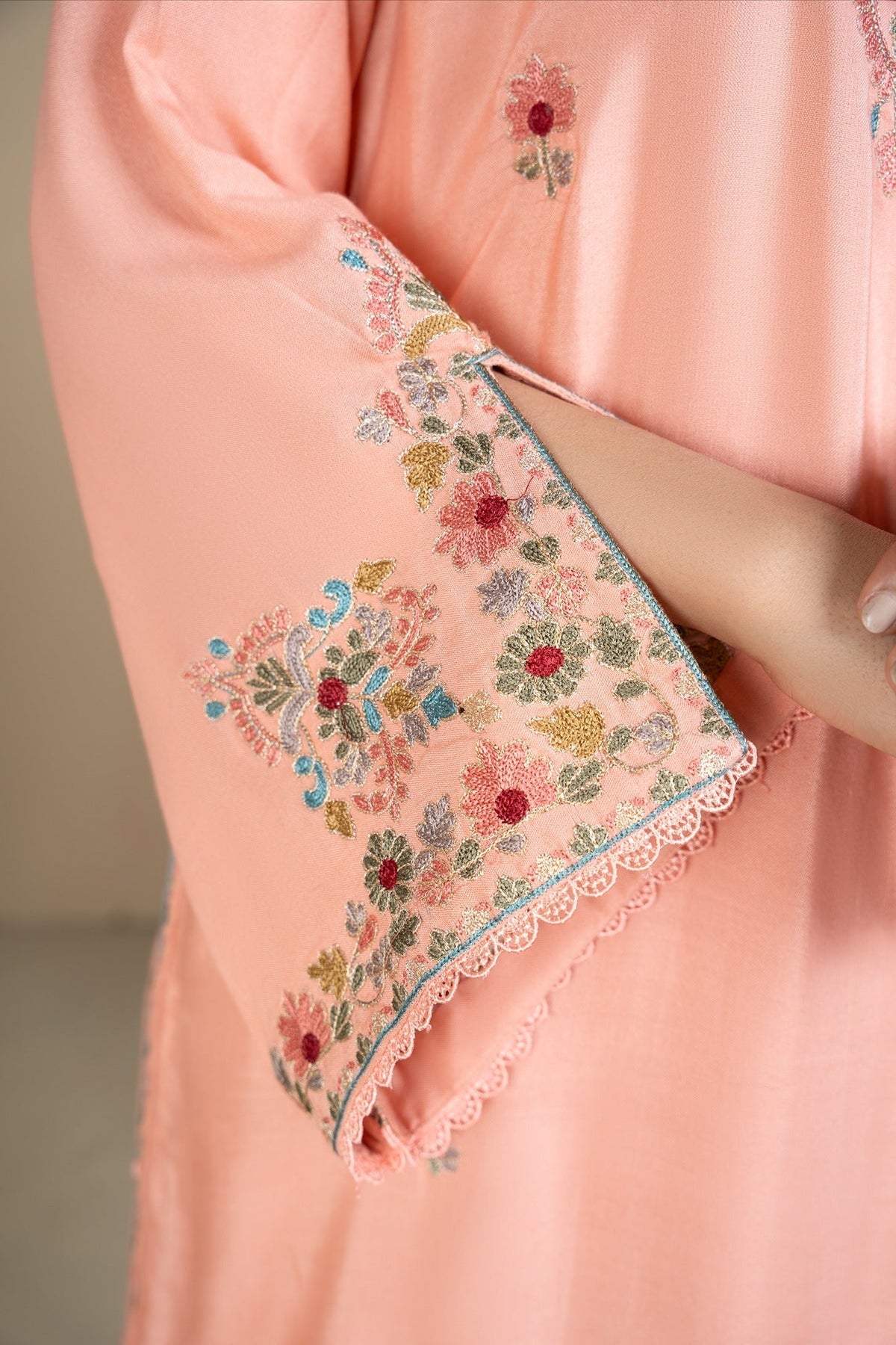 Muntaha | Rumaisa Luxury Pret | Lailani - SFLP03 by Muntaha by Shanzay Fahad, image 4