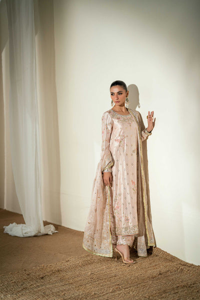 Sana Abbas | Zeya Formals | JANAN