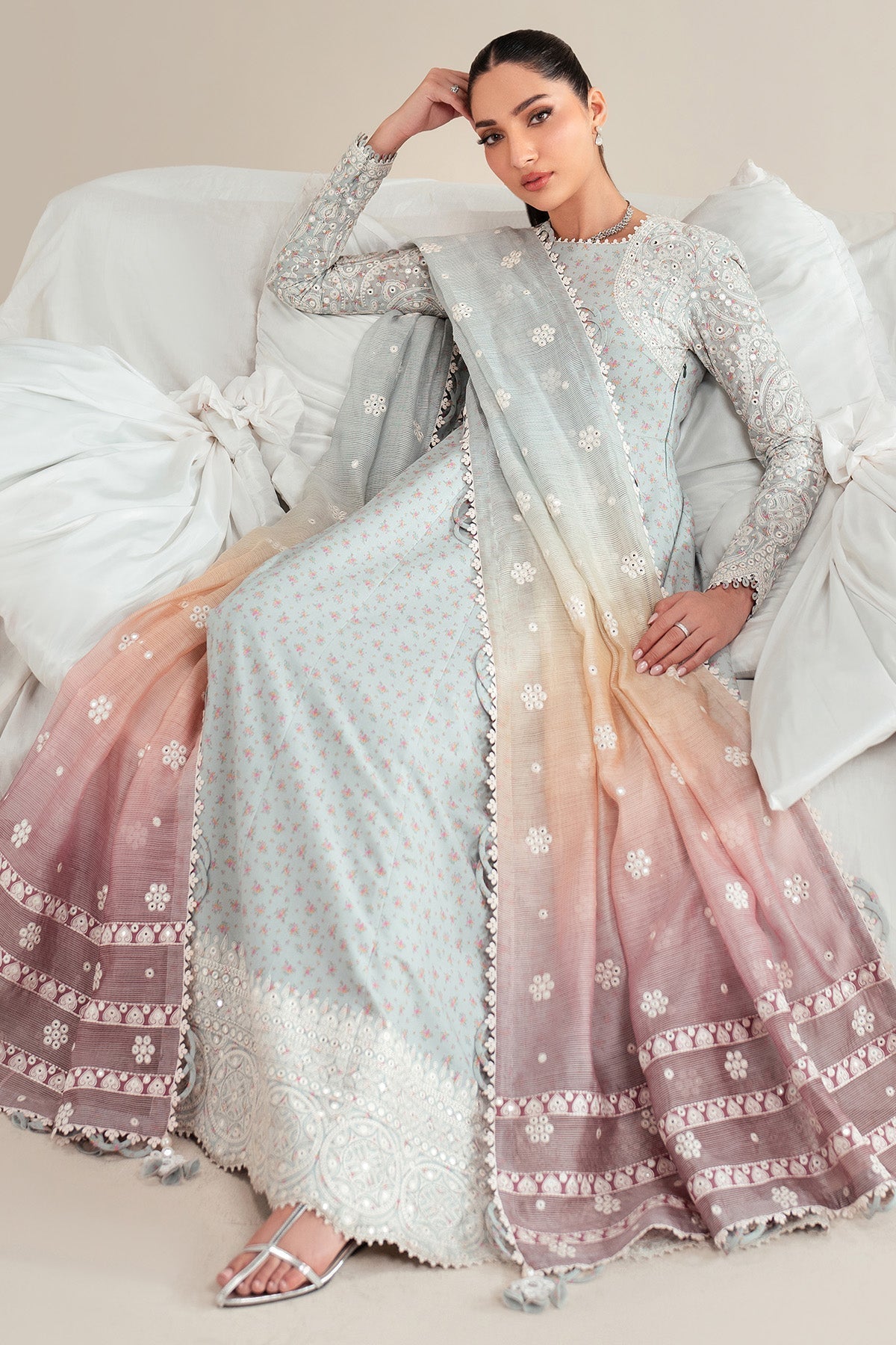 Jazmin | Iris Luxury Lawn 25 | IL'25-D04 -  Jazmin Ladies Clothes - Original Designer Dress - House of Maryam