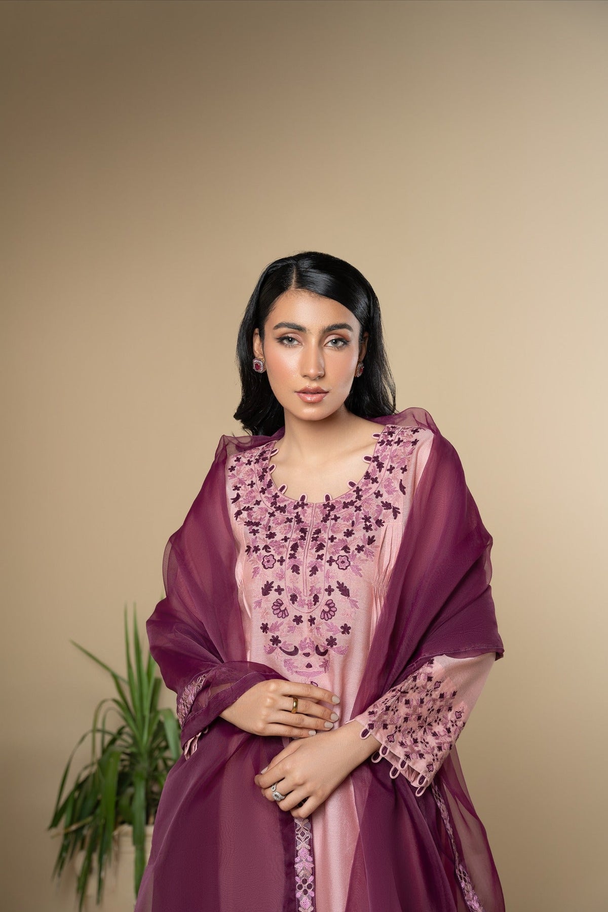 Muntaha | Rumaisa Luxury Pret | Laleh - SFLP07 by Muntaha by Shanzay Fahad, image 3