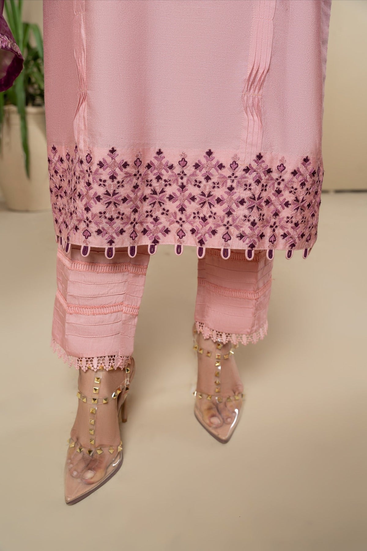 Muntaha | Rumaisa Luxury Pret | Laleh - SFLP07 by Muntaha by Shanzay Fahad, image 4