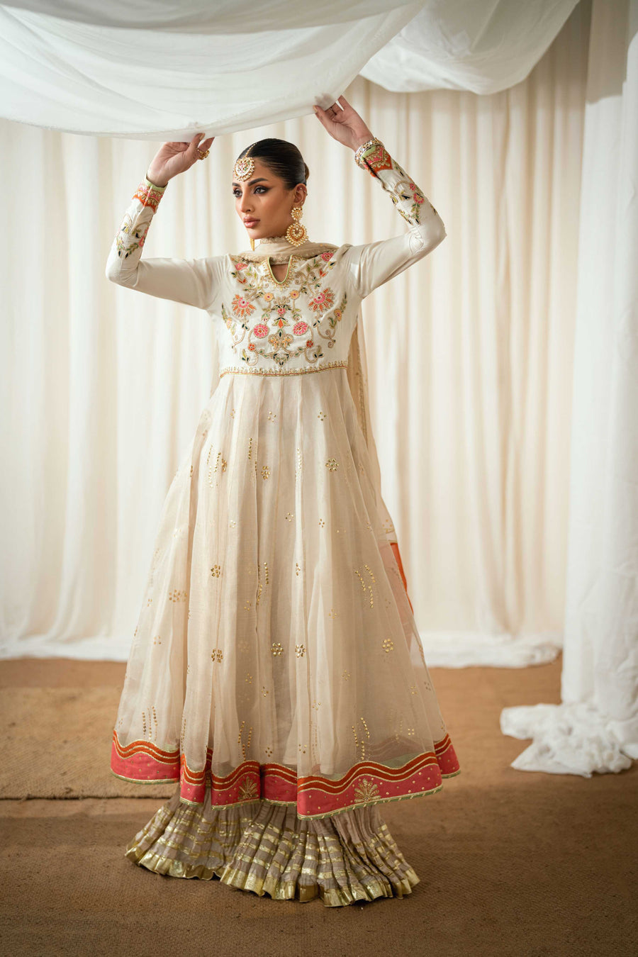Sana Abbas | Zeya Formals | LAIRA-4