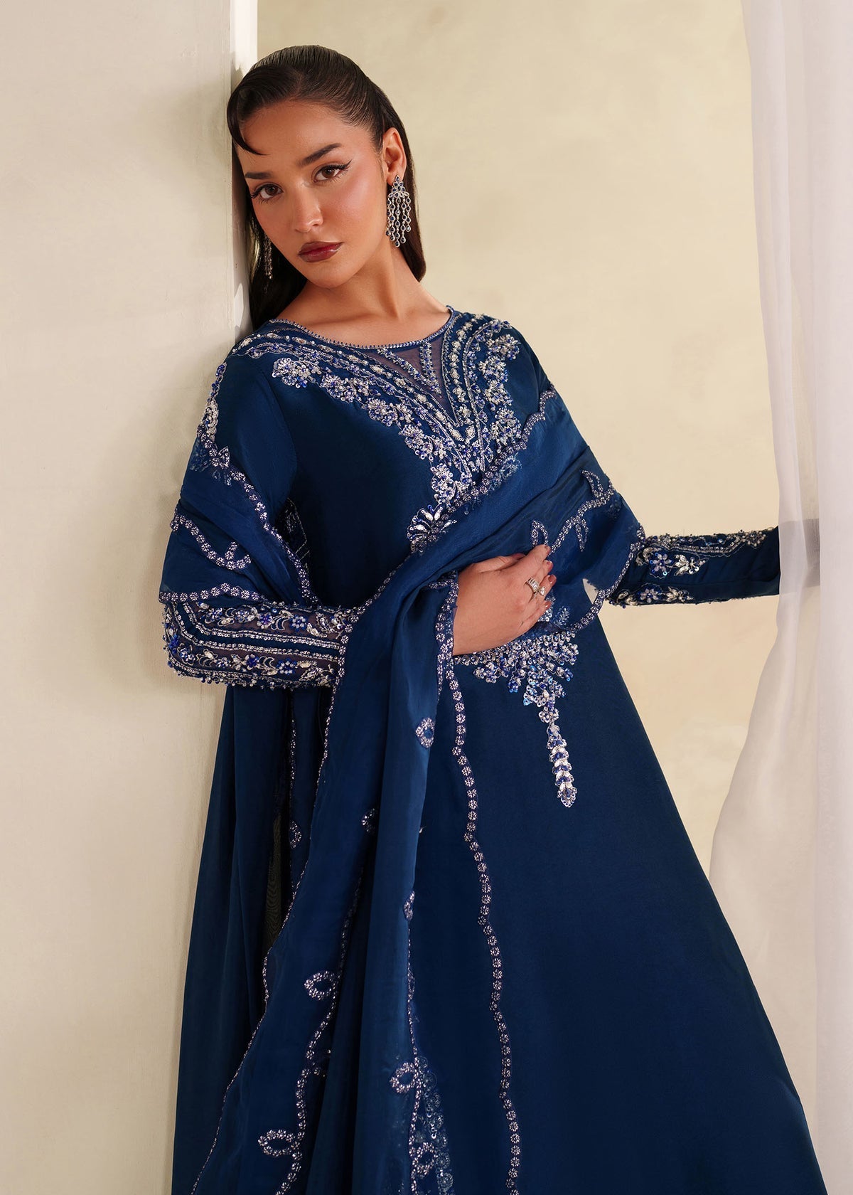 Dastoor | Maahi Luxury Pret | Chloe-9