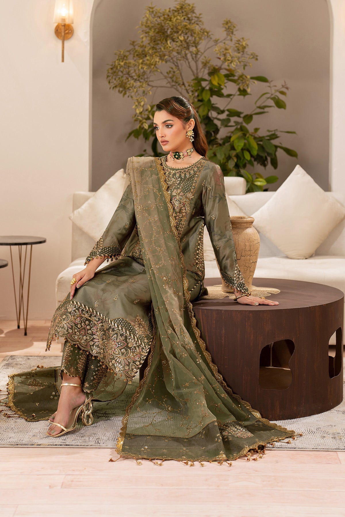 Alizeh | Formals 26 | Twilight, image 5