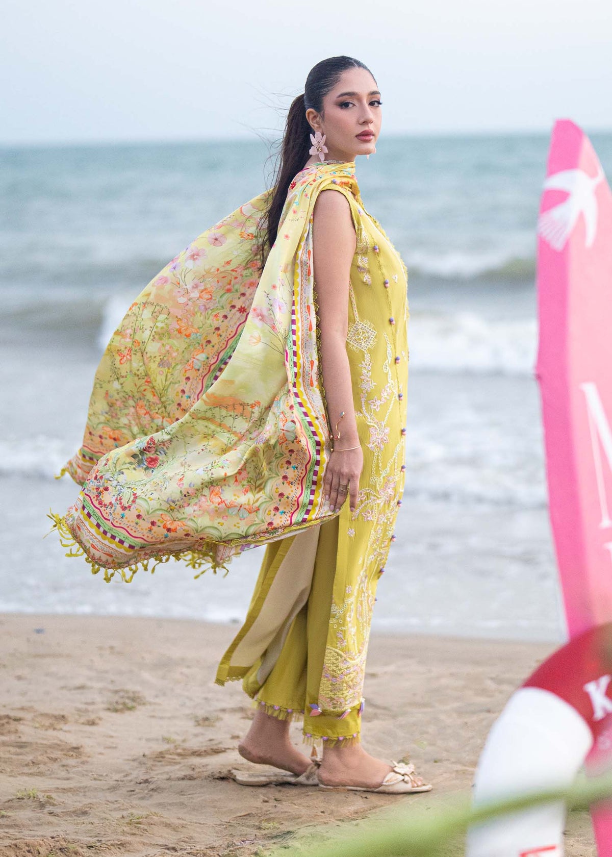 Kanwal Malik | Mira Summer Lawn 26 | Ilyra-2