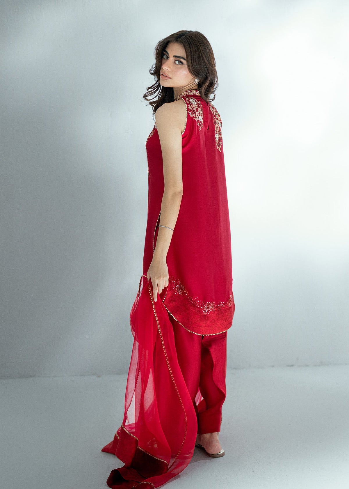 Umsha | Soiree De Rose | Scarlet Smile -  Umsha Ladies Clothes - Original Designer Dress - House of Maryam