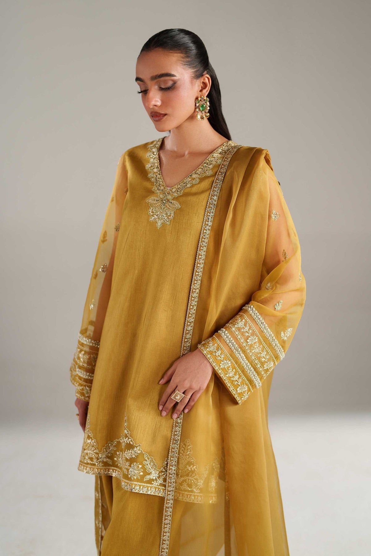 Akbar Aslam | Formal Pret | Paree-5