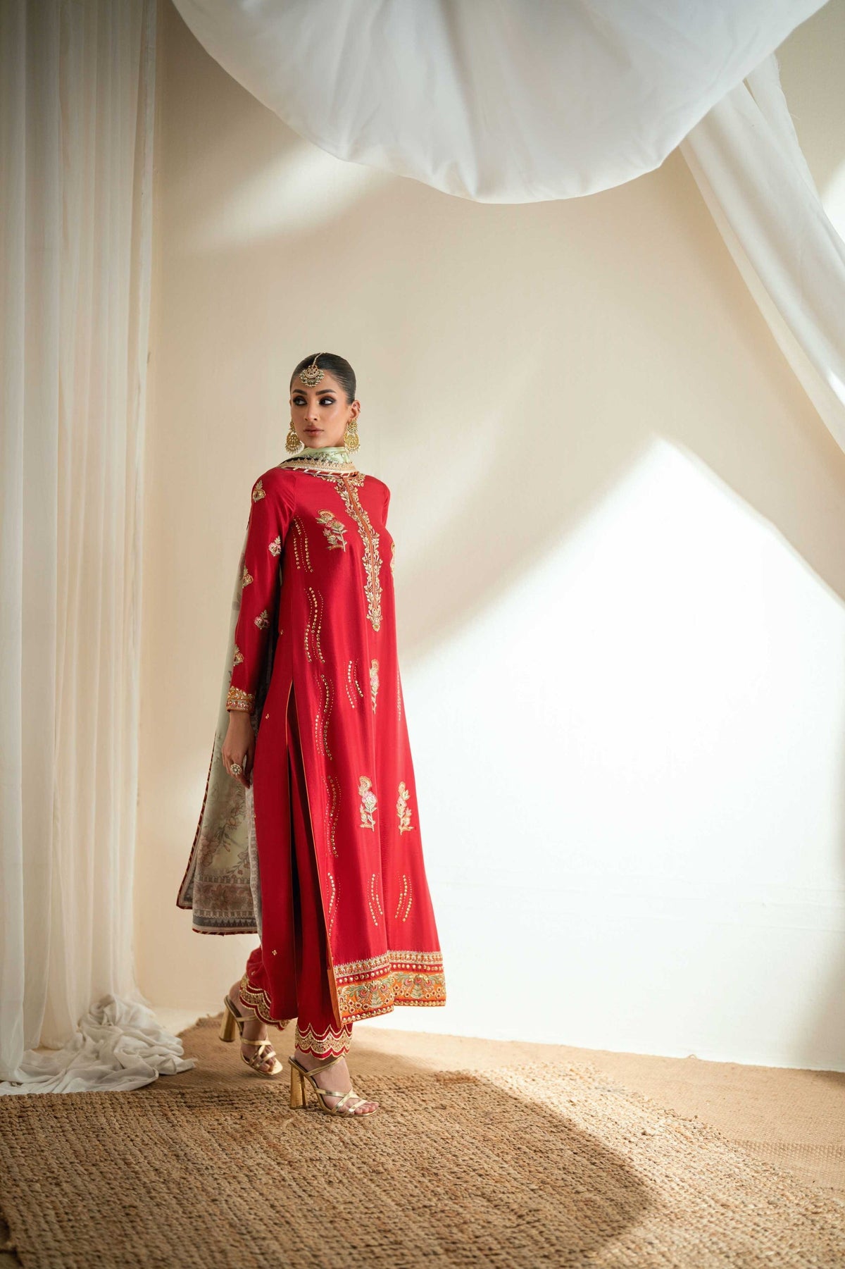 Sana Abbas | Zeya Formals | REENA, image 4