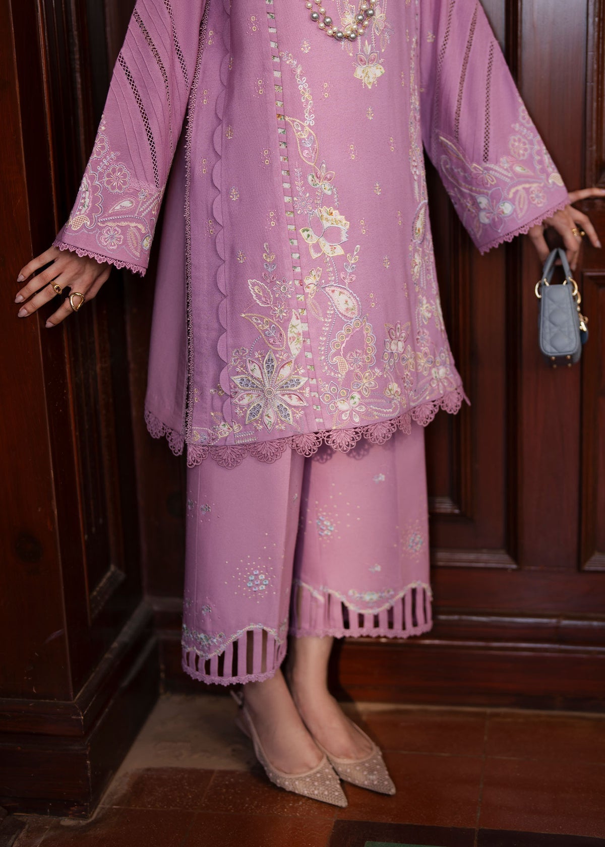 Kanwal Malik | Gulana Winter 25 | Palwasha, image 4