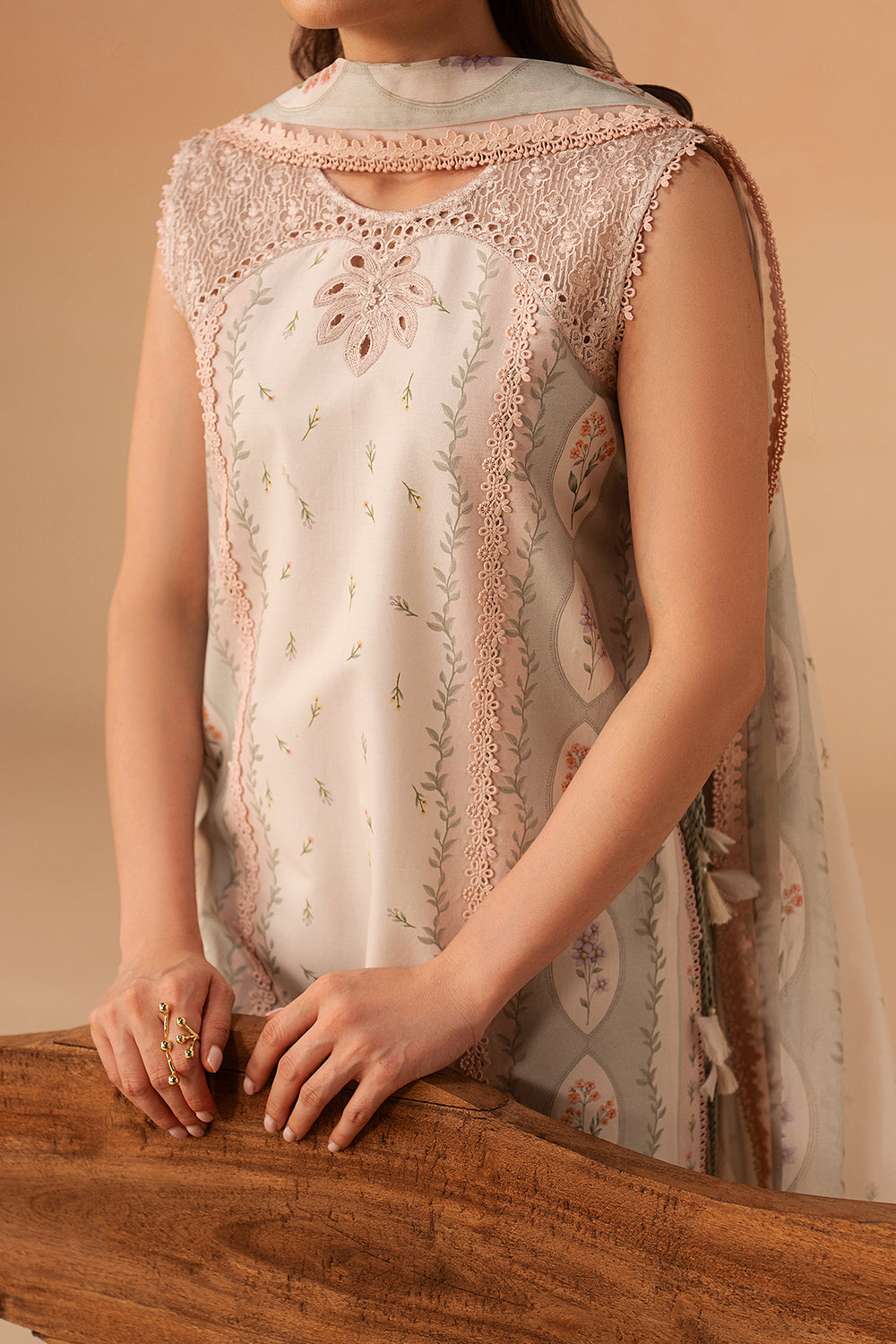 Afrozeh | The Haze 26 | Sunnival Ivory, image 3
