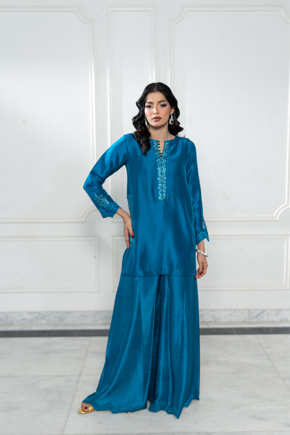 Wahaj M Khan | Lra Eid Collection 26 | Teal Red Rawsilk Set, image 2