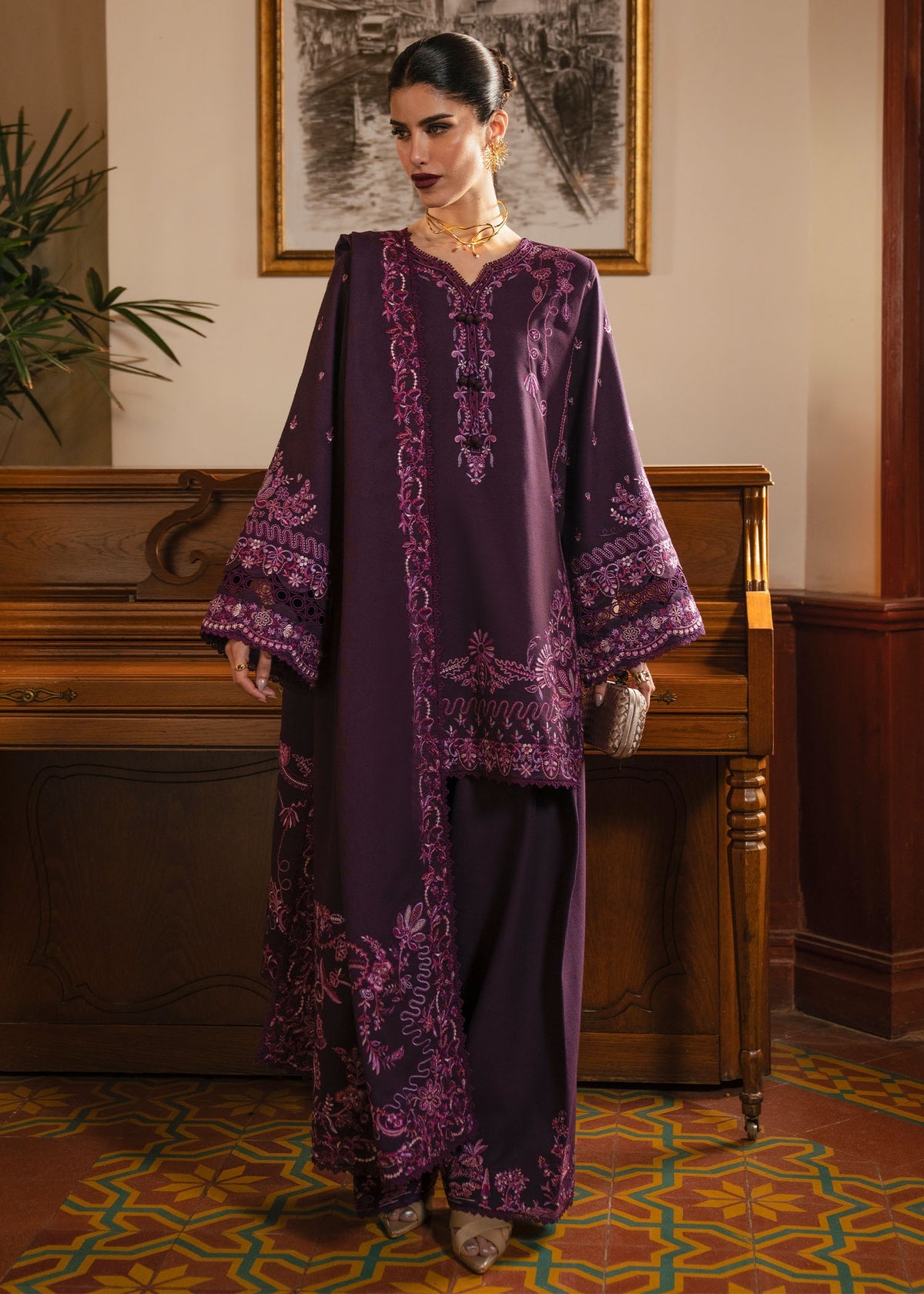 Kanwal Malik | Gulana Winter 25 | Roshanda, image 2