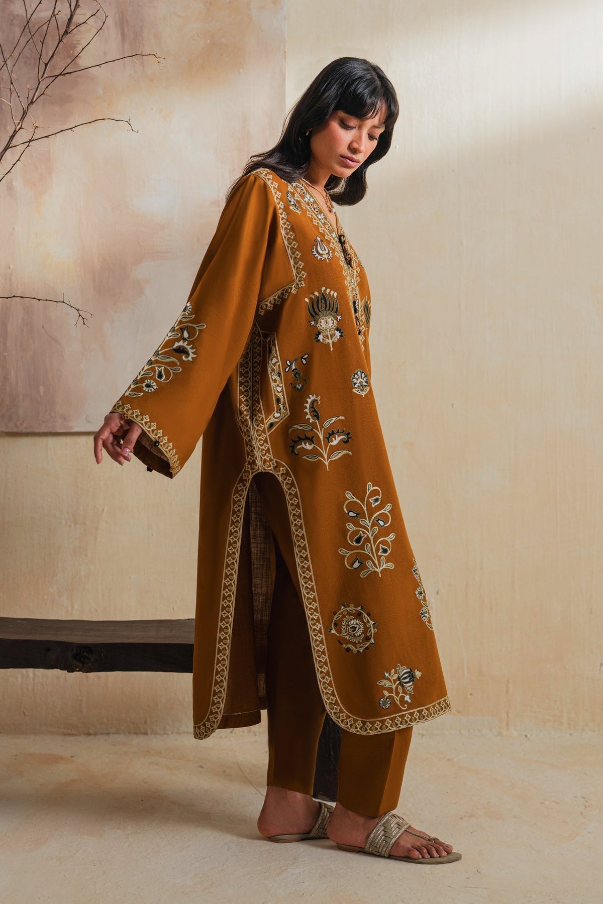 Elan | Indigene Pret | AMAAN (ERW-21575)