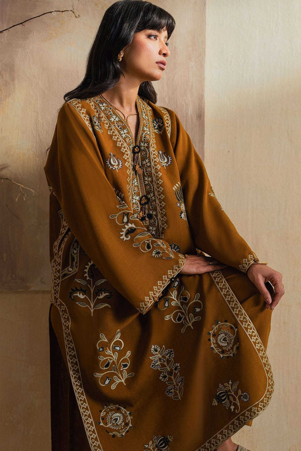 Elan | Indigene Pret | AMAAN (ERW-21575)-3