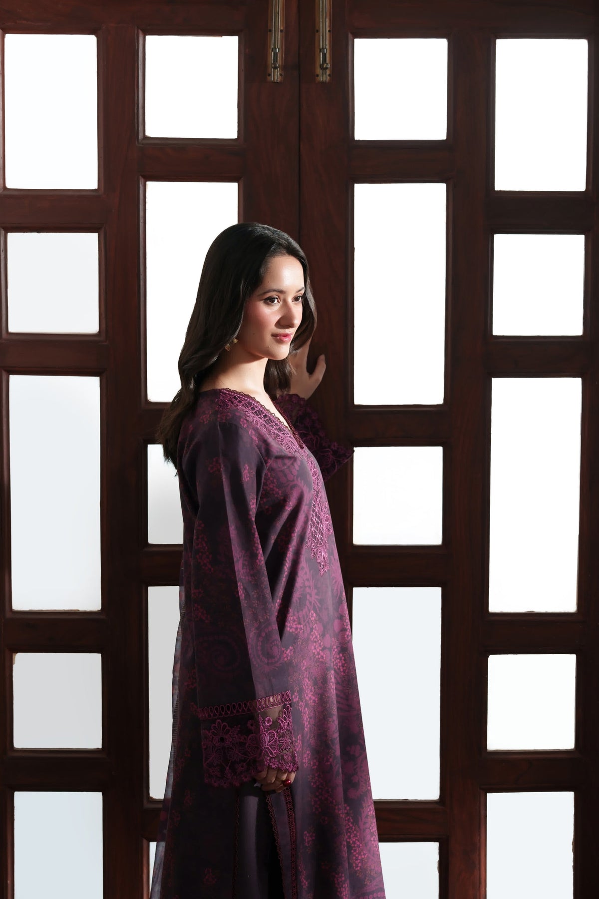 Neeshay | Summer Lines | MARVELLE, image 3