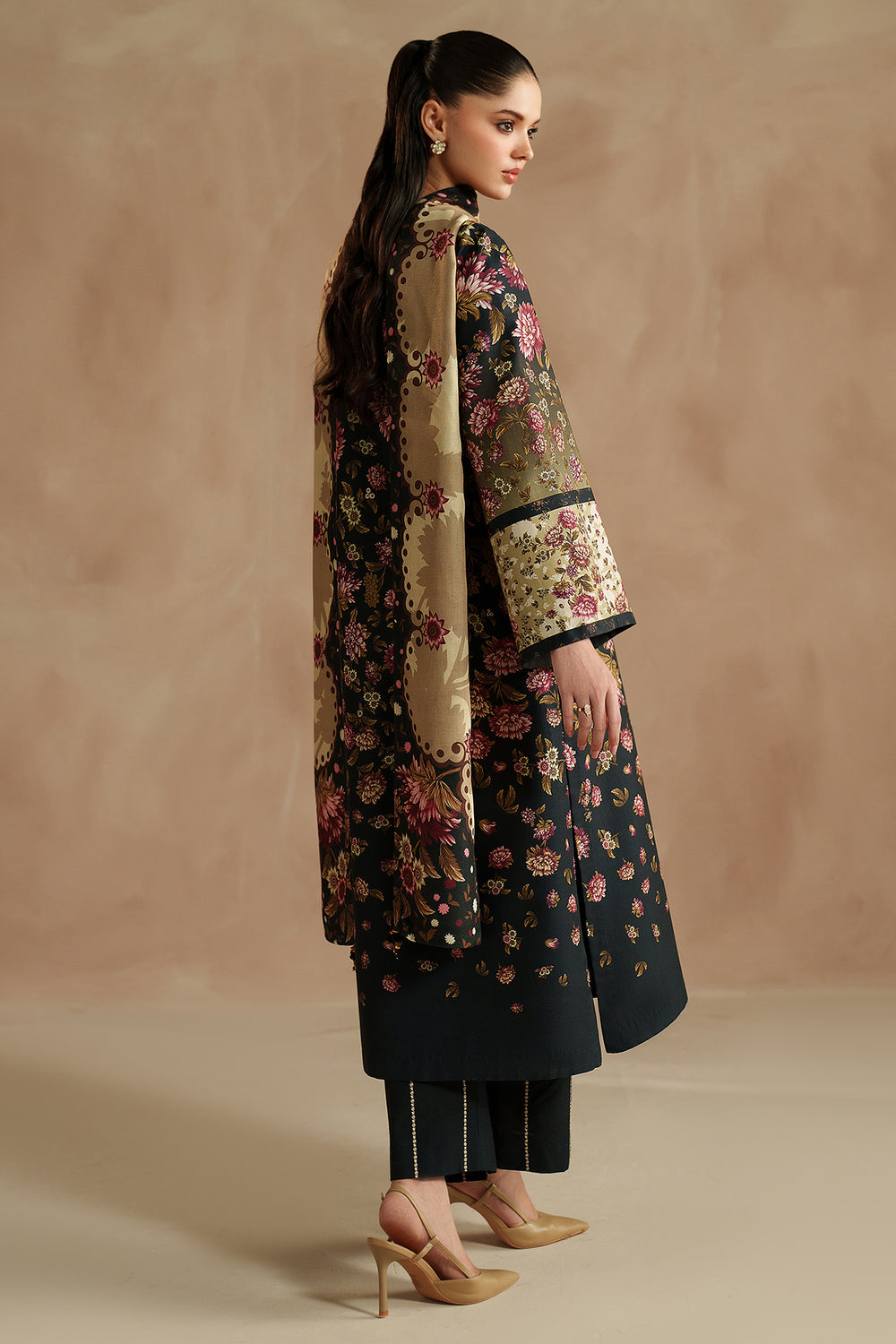 Jazmin | Winter 25 | UW-0199, image 2