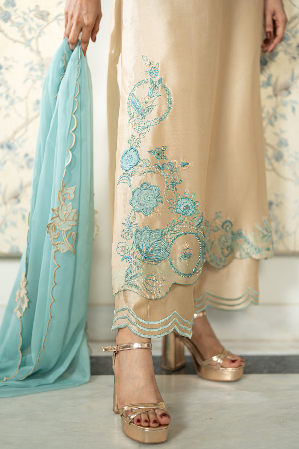 Wahaj M Khan | Lra Eid Collection 26 | Gold Ferozi Outfit, image 4