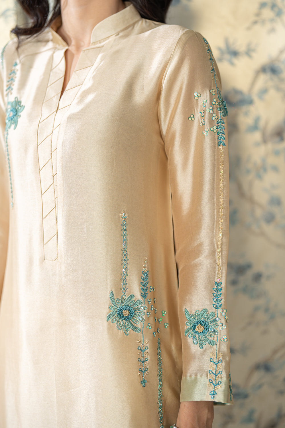 Wahaj M Khan | Lra Eid Collection 26 | Gold Ferozi Outfit, image 3
