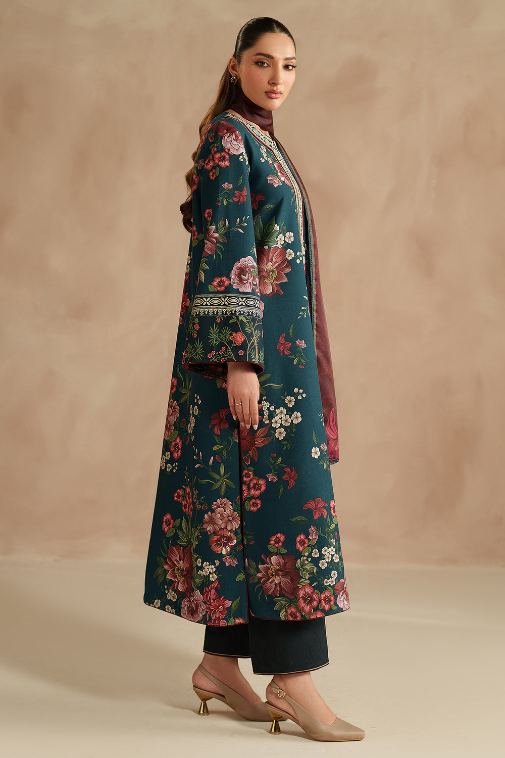 Jazmin | Winter 25 |  UW-0209, image 3