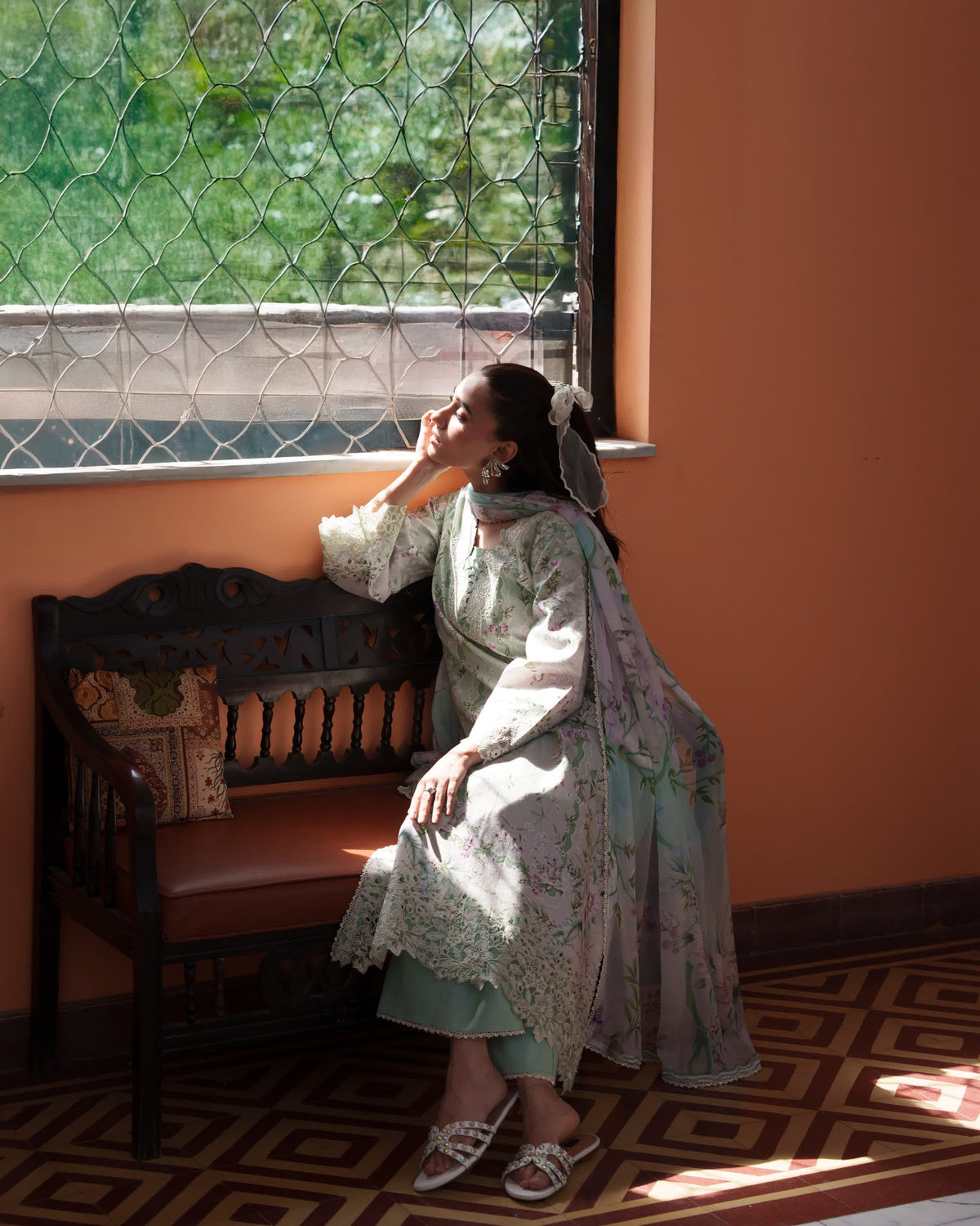 Neeshay | Summer Lines | AVELINE, image 6