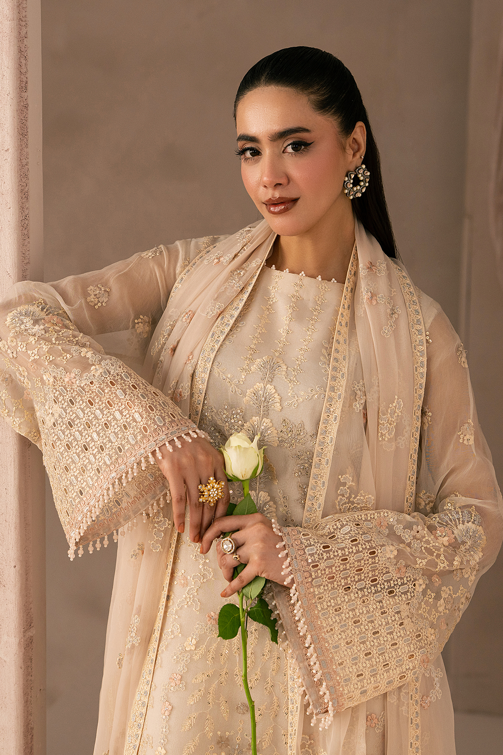 Lavish Premium | Izhare Muhabbat | WHITE ROSE-4
