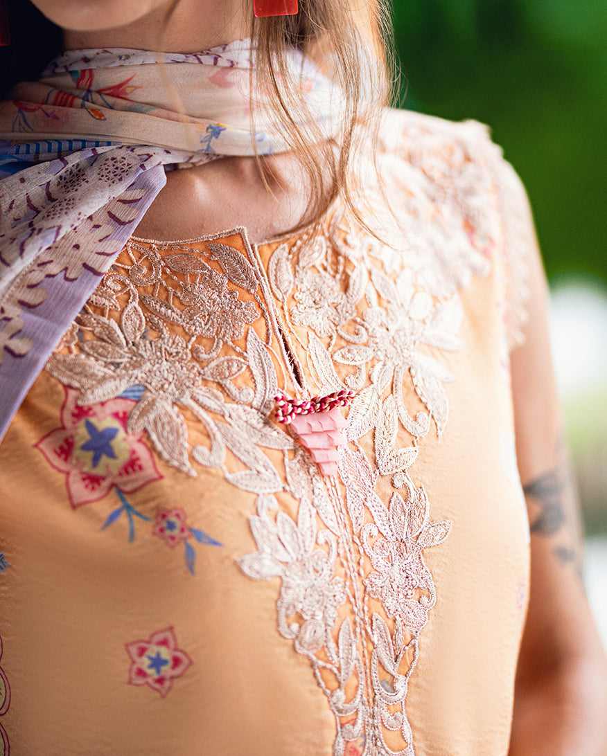 Roheenaz | Garden Veal Printed Lawn 25 | Coral Whim -  Roheenaz Ladies Clothes - Original Designer Dress - House of Maryam