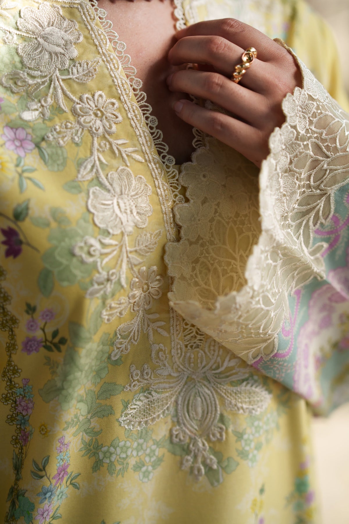 Neeshay | Summer Lines | VIRELIA, image 4