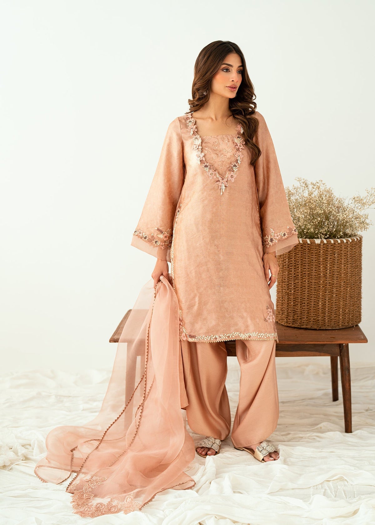 Umsha | Sehar e Noor | Mehrunisa, image 9