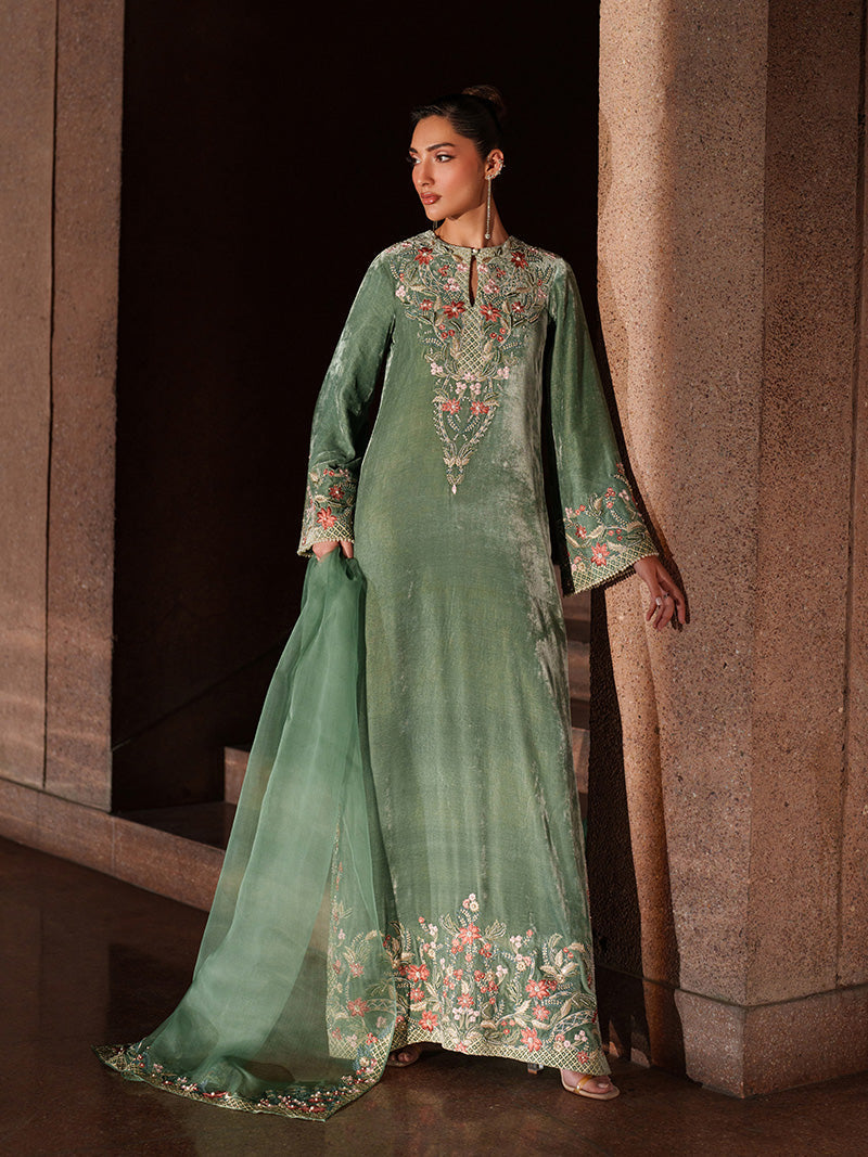 Caia | Luxury Velvet Edit 25 | Zaria