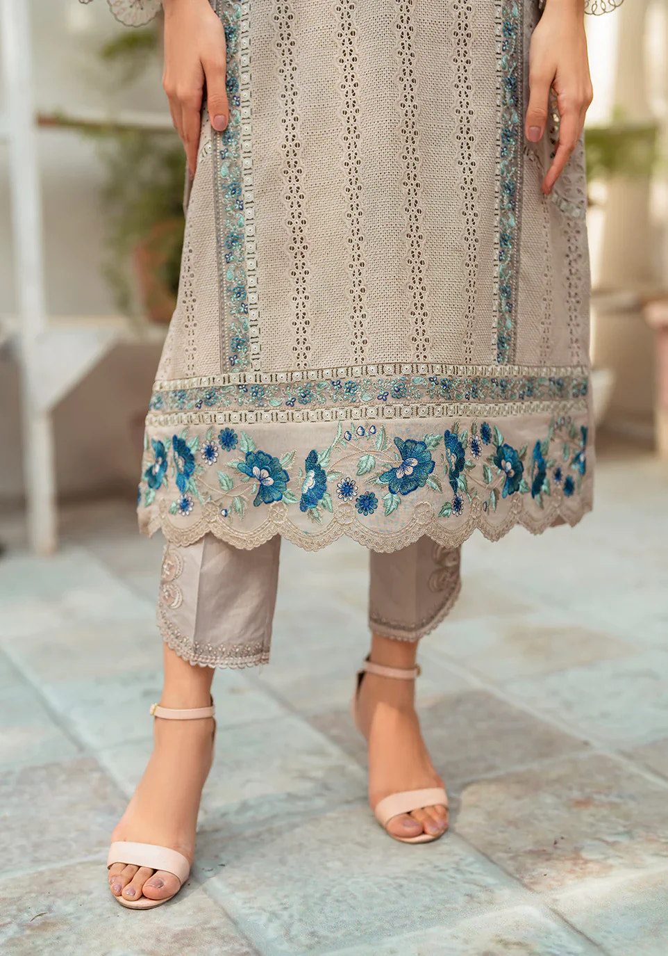 Zarqash | Belle Ame 24 | BL 010 Gris -  Zarqash Luxury - Original Designer Dress - House of Maryam