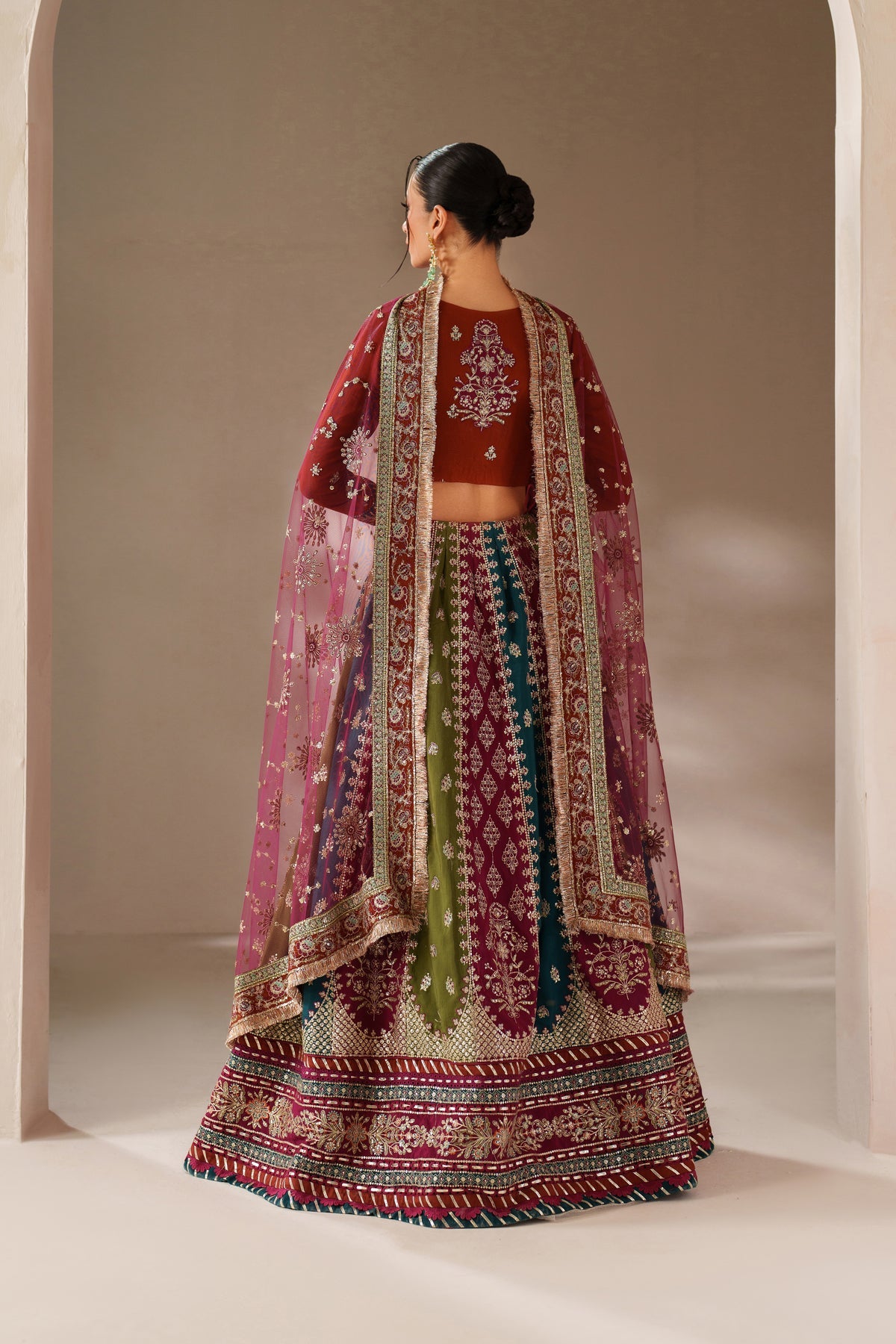 Xenia Formals | Neorah Luxury Formals | INEA, image 2