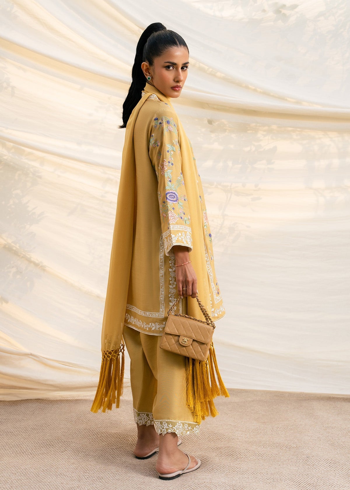 Mahgul | Ambi Bagh Silk Edit | Zarnish, image 3