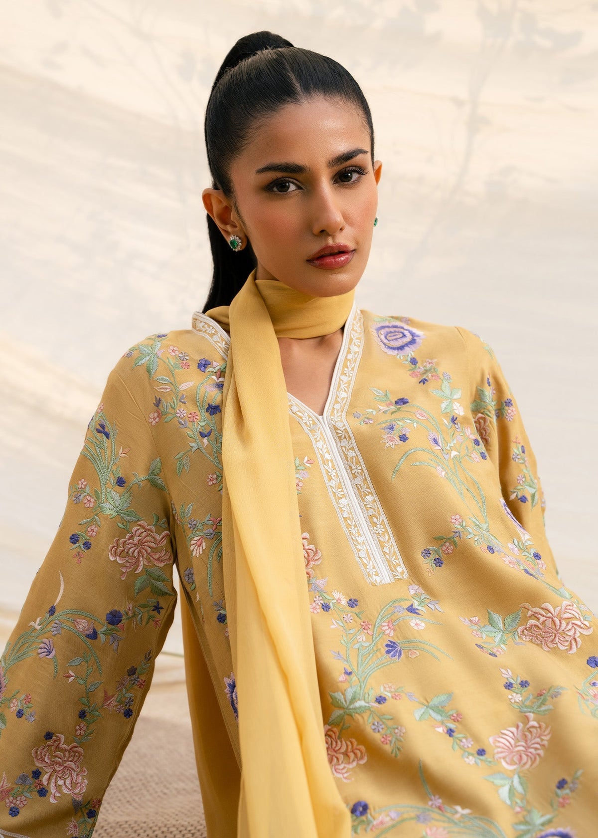 Mahgul | Ambi Bagh Silk Edit | Zarnish, image 5