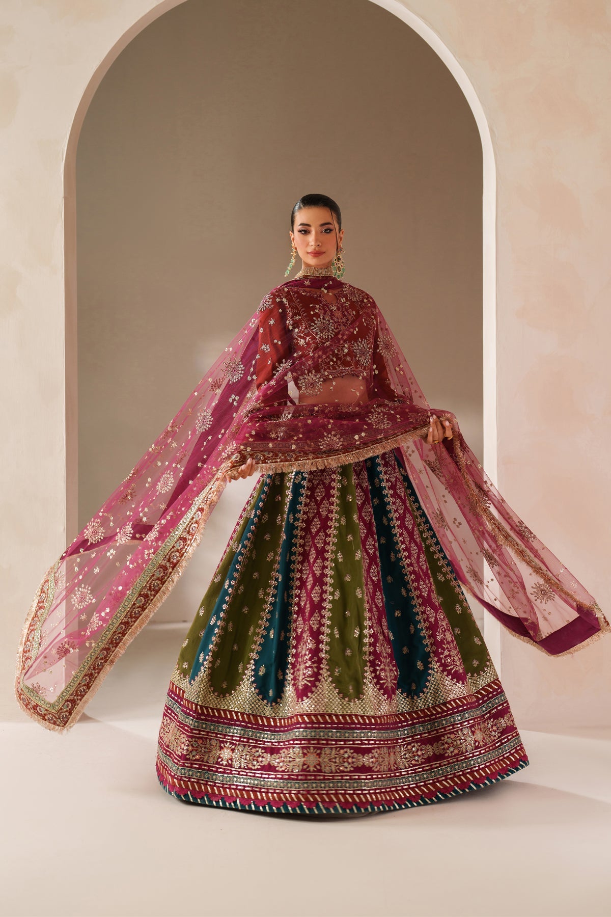 Xenia Formals | Neorah Luxury Formals | INEA, image 4
