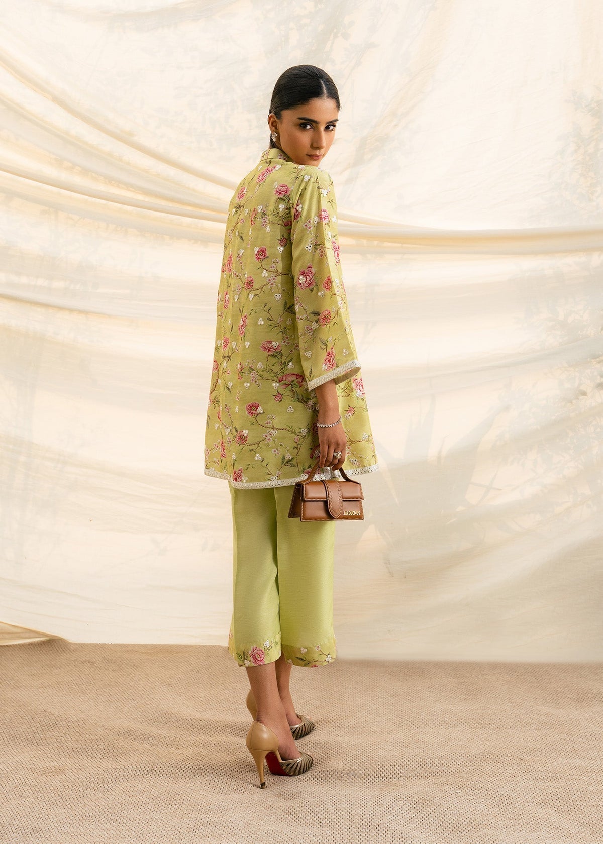 Mahgul | Ambi Bagh Silk Edit | Gulpari-3