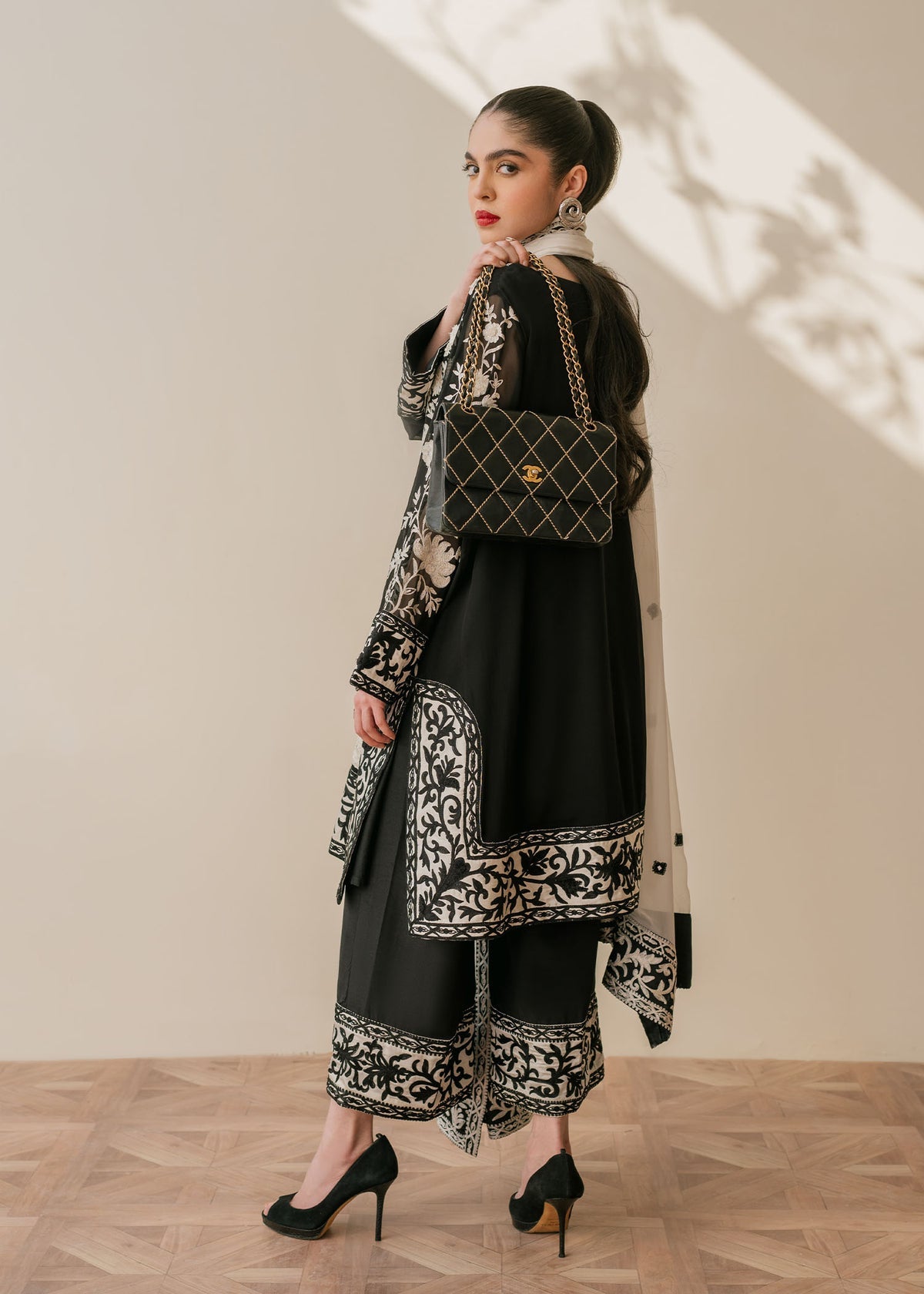 Mahgul | Samara Pret | Onyx Jewel -  Mahgul Ladies Clothes - Original Designer Dress - House of Maryam