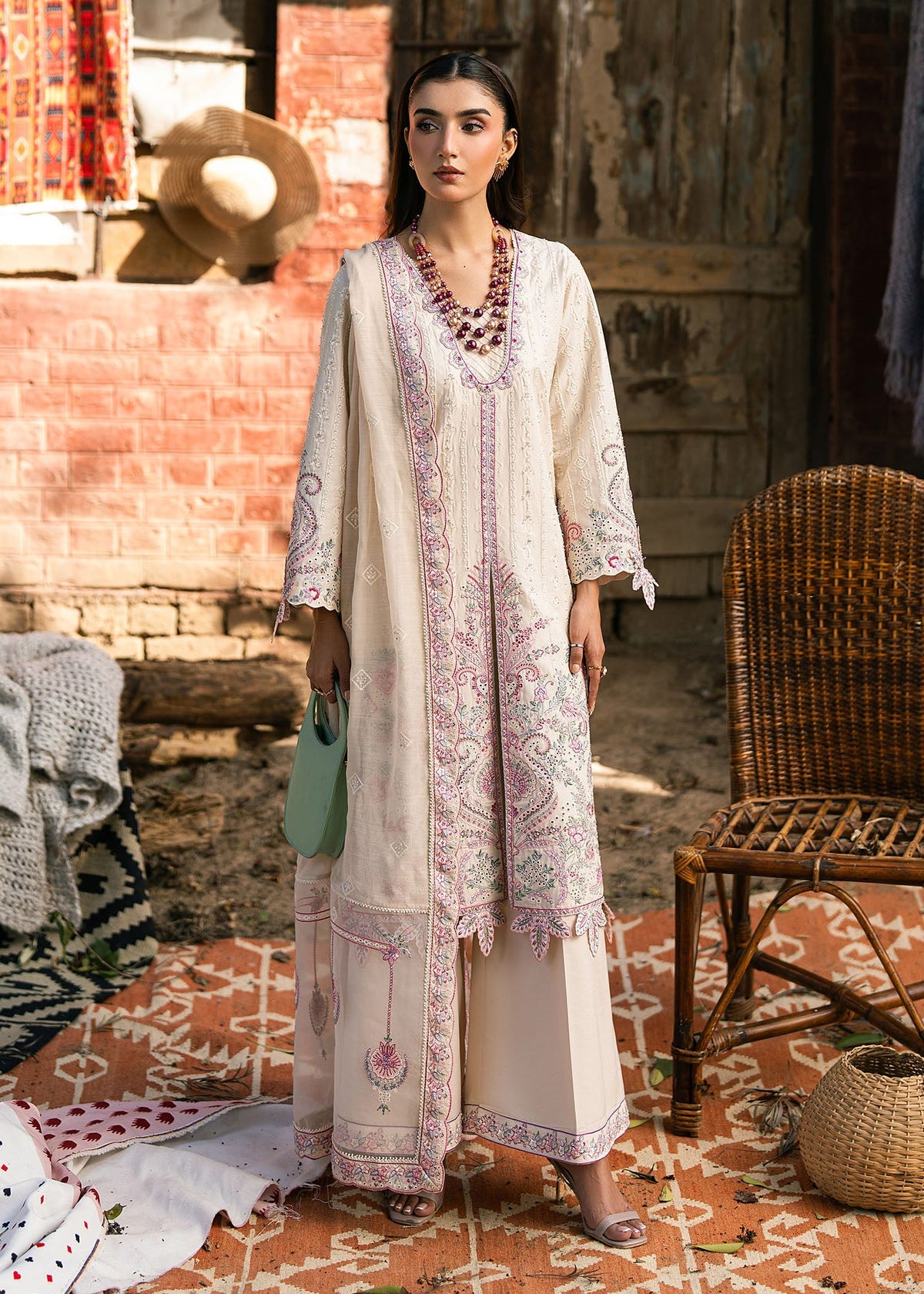 Zarizaa | Aura of Flora | LOTUS