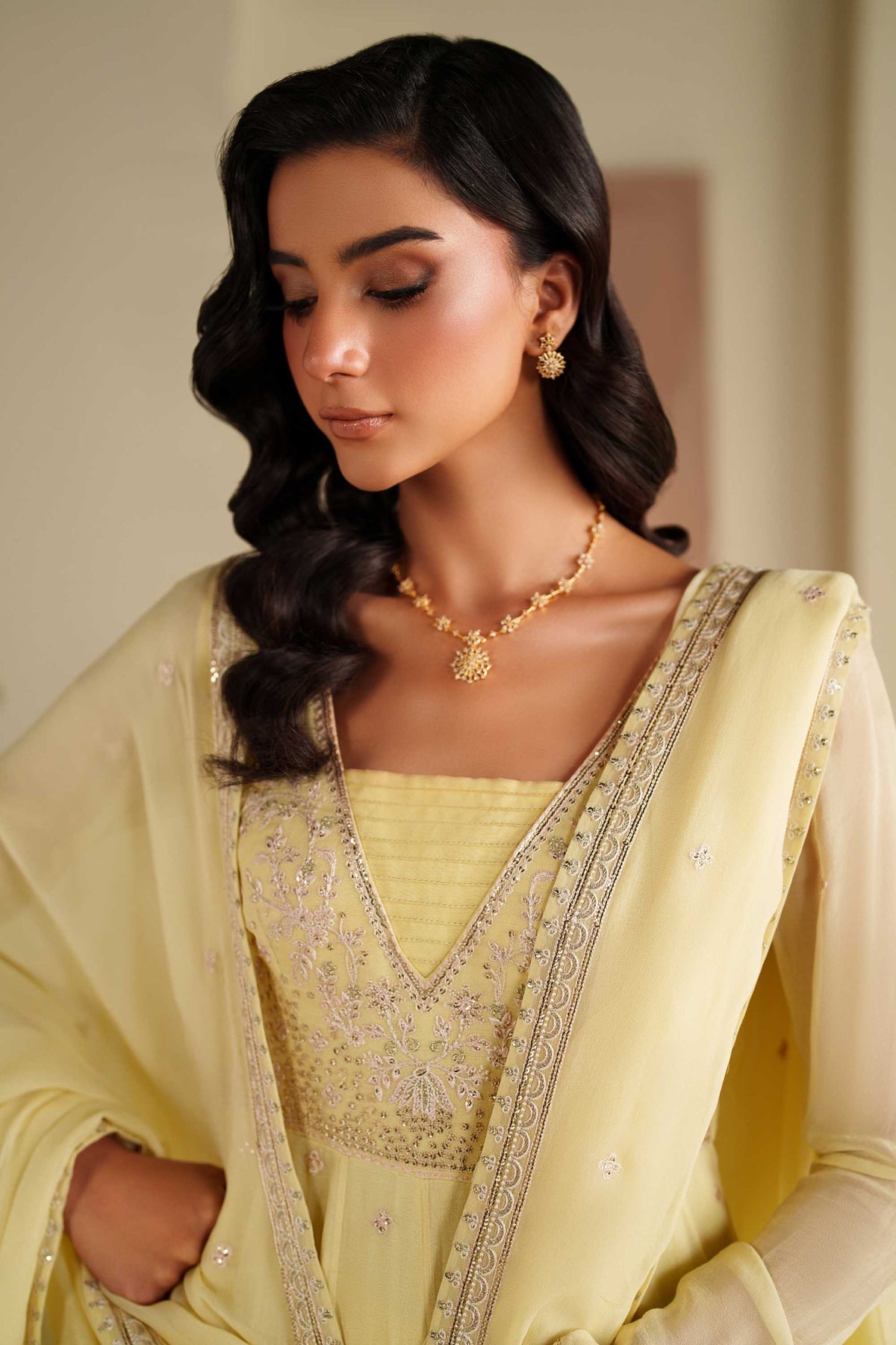Akbar Aslam | Formal Pret | Ayla-3